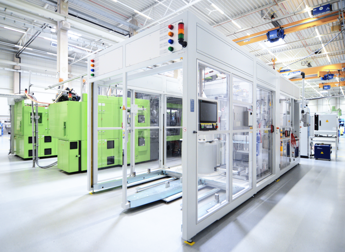 Injection molding cells